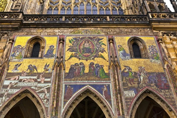 Mozaïek in de St. Vitus kathedraal in Praag. — Stockfoto
