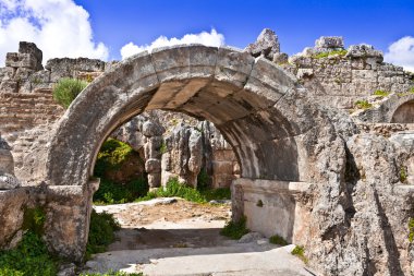 Perge Türkiye'de tarihi Roma sitesi.