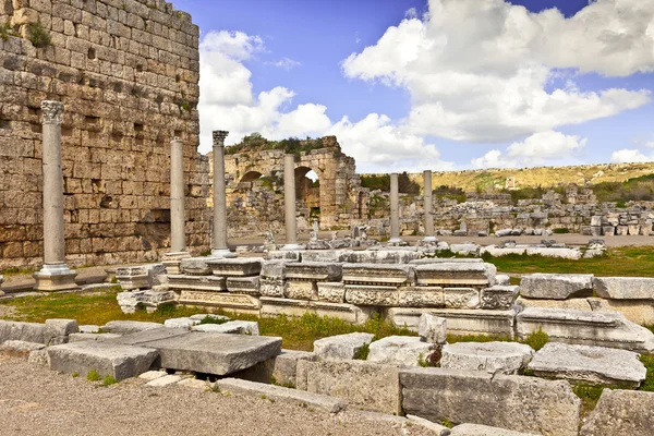 Historiska romerska platsen av Perge i Turkiet. — Stockfoto