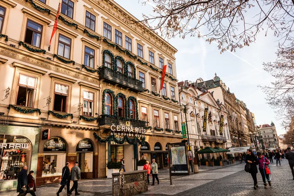 Kommersiella Na Prikope gata i Prag. Royaltyfria Stockfoton