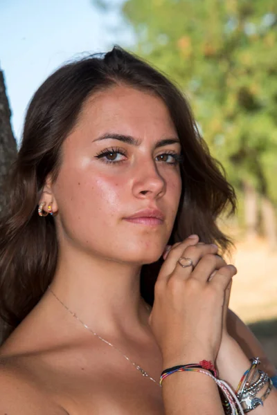 Bella Ragazza Italiana Parco Vestita Roma — Foto Stock