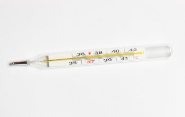 Beyaz bir arka plan üzerinde Merkür termometre