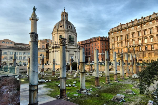 ROME. ITALIE. 23 FÉVRIER 2016 Ruines romaines antiques à Rome, ROME . — Photo