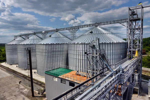 Agricultural Silo - Building Exterior, Storage and drying of gra — Stock Photo, Image