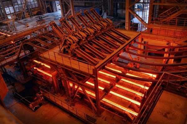 Stålproduktion Elektriska Ugnar Gnistor Smält Stål Ljusbågsugnsaffär Metallurgisk Produktion Tung — Stockfoto