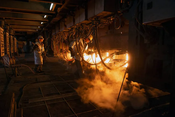 Steel Production Electric Furnaces Sparks Molten Steel Electric Arc Furnace — Stock Photo, Image