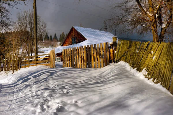 Paesaggio Tipico Dei Carpazi Ucraini Con Proprietà Private Inverno Fotografia Stock