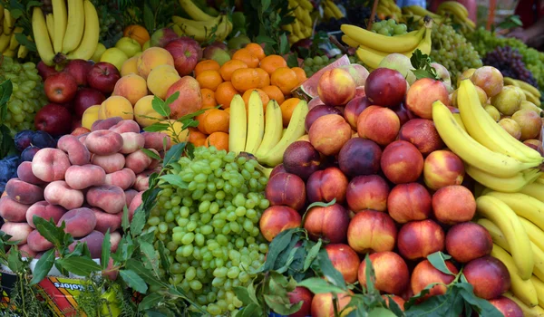 Mercado de frutas en exhibición —  Fotos de Stock