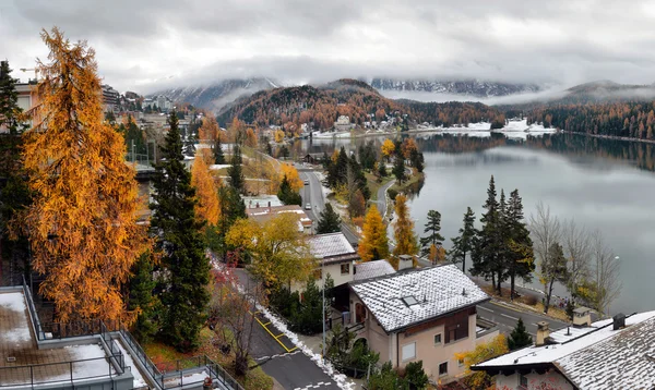 Cidade no Lago St. Moritz — Fotografia de Stock