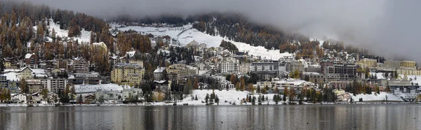 Cidade no Lago St. Moritz — Fotografia de Stock