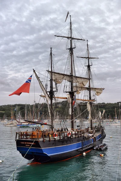 FRANCE. DOUARNENEZ-JULY-20, 2012: festival of sailing in the por — Stock Photo, Image
