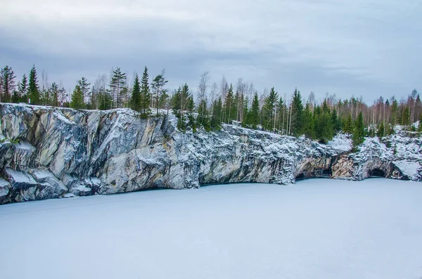 Ruskeala Mountain Park Orientační Bod Ruska Mramorový Horský Kamenolom Zimní — Stock fotografie