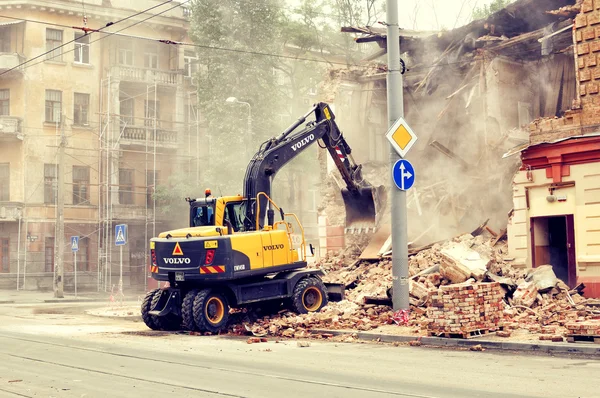 Abriss des alten Gebäudes Stockbild