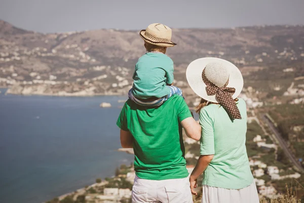 Familia de vacaciones en Creta, Grecia — Foto de Stock