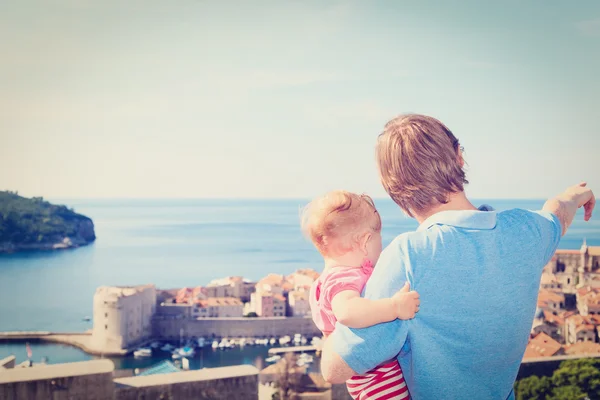 Vacaciones familiares en Europa — Foto de Stock