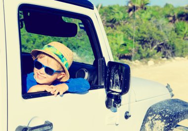 yol araba kapalı mutlu küçük çocuk