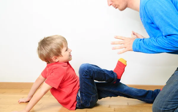 Father and son conflict, family problems — Stock Photo, Image