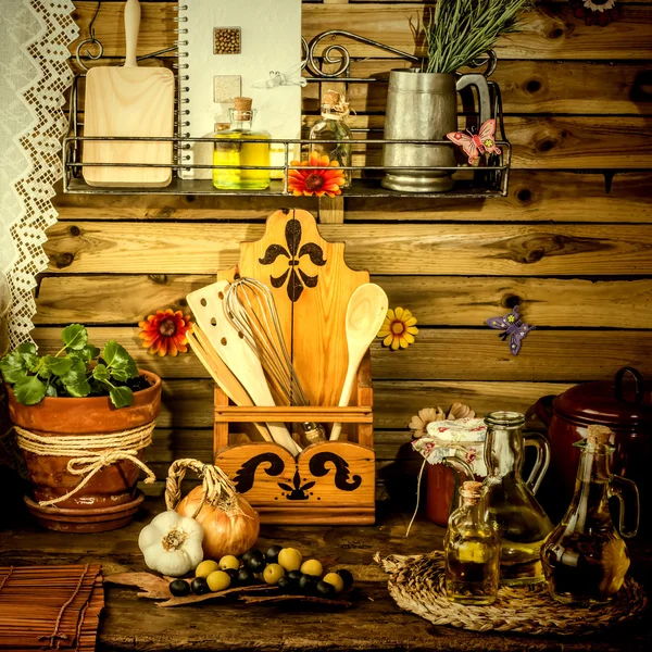 Aceite de oliva cocina rústica —  Fotos de Stock