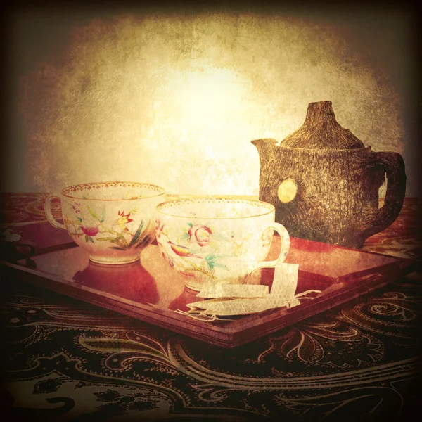 Teekanne und Tassen — Stockfoto