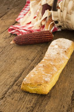Mısır ekmeği ve mısır koçanı arka plan
