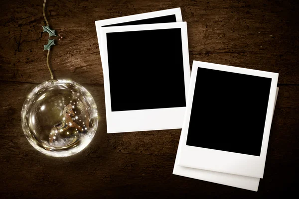 Kerst met twee foto frames rustieke bakground — Stockfoto