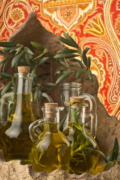 Różne rodzaje oliwy z oliwek — Zdjęcie stockowe