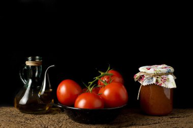 ev yapımı domates sosu