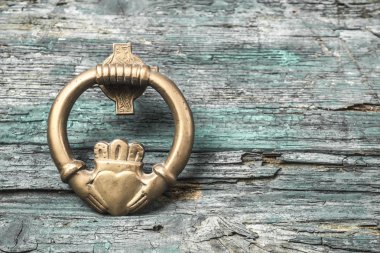 Claddagh, sevgi, dostluk ve sadakat