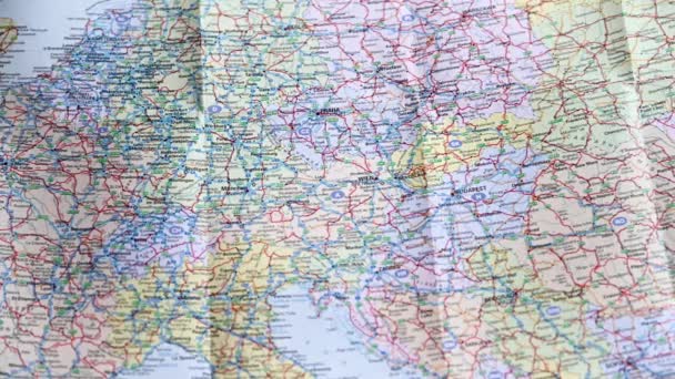 Paszporty Różne Waluty Plastikowej Torbie Rzucane Barwną Mapę Europy Środkowa — Wideo stockowe