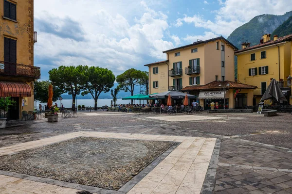 Piazza Menaggio Menaggio Lago Como Lombardia Italia Luglio 2021 Foto — Foto Stock