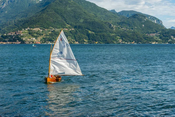 Uitzicht Het Prachtige Comomeer Gezien Vanuit Het Dorpje Santa Maria — Stockfoto