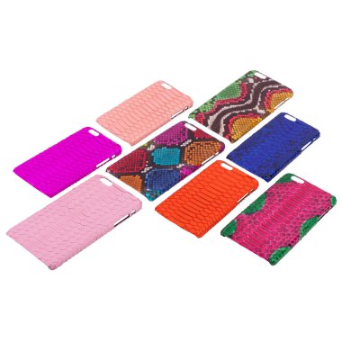 Moda lüks yılan derisi iphone durumda, Bali adasında el yapımı, beyaz bir arka plan üzerinde izole