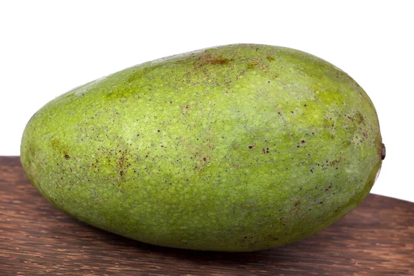Tropikalne owoce mango, egzotyczne, na białym tle na białym tle — Zdjęcie stockowe
