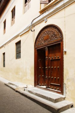 Stone Town, eski ahşap kapı