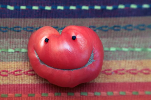 Zadowolony pomidor — Zdjęcie stockowe