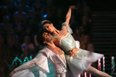 Maria Aleksandrova ve Nikolay Tsiskaridze