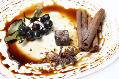 İyi ve tarçın ile çikolata şeker