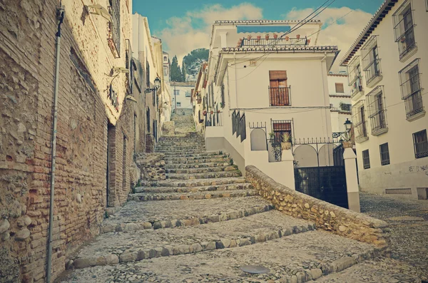 Estrada até o bairro de albaicín em Granada — Fotografia de Stock