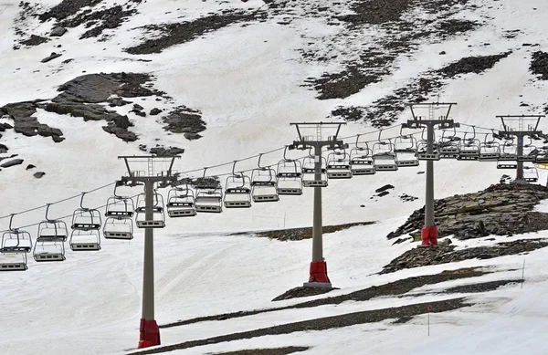 Chair lifts of Pradollano ski resort in the Sierra Nevada mountains in Spain — Stock Photo, Image