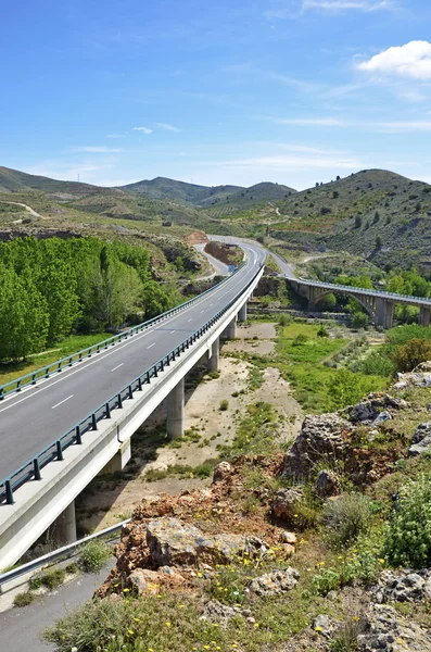 Droga i most — Zdjęcie stockowe