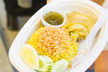 Müslüman sarısı pirinç.