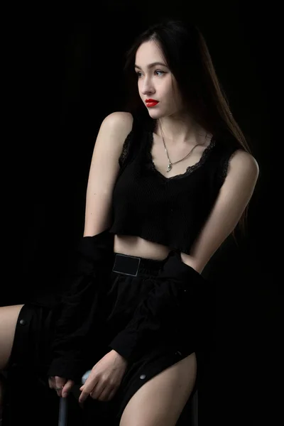 Beautiful Young Girl Long Hair Black Short Clothes Dark Background — Stock Photo, Image