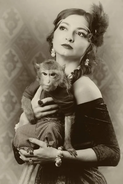 Retro Kobiecy Portret Stylu Lat Dwudziestych Lub Trzydziestych Wspaniała Pani — Zdjęcie stockowe