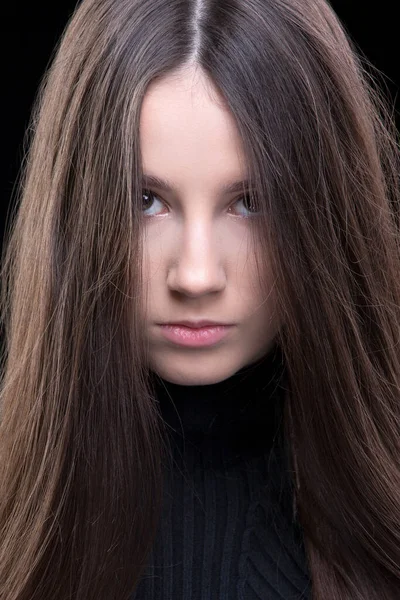 Beautiful Brunette Girl Looks Angrily Camera — Stock Photo, Image