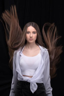 Esmer, esmer, esmer, esmer, esmer..