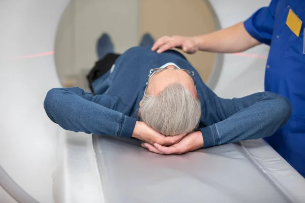 Hospital Patients Doing Magnetic Resonance Therapy — Stock Photo, Image