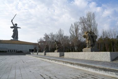 Volgograd, Rusya - 12 Haziran 2021: Mamayev Tepesi 'ndeki Stalingrad Savaşı Kahramanları ve Volgograd' daki 