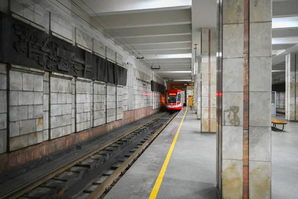 Wołgograd Rosja Maja 2021 Metrotramwaj Lub Tramwaj Podziemny Komsomolskiej Magazyn — Zdjęcie stockowe