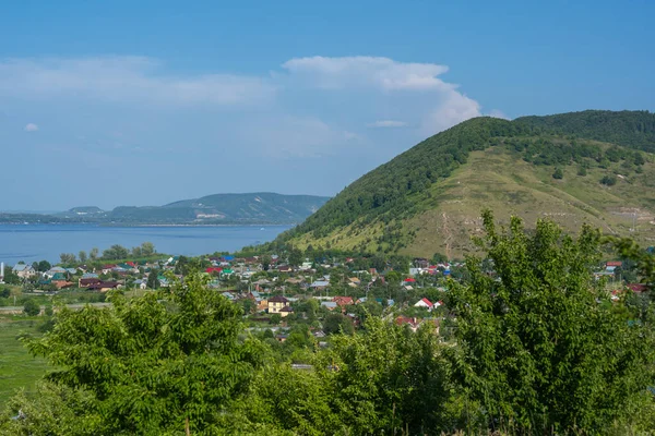 Zhigulevsk Rusia Julio 2021 Costa Del Río Volga Cerca Ciudad —  Fotos de Stock