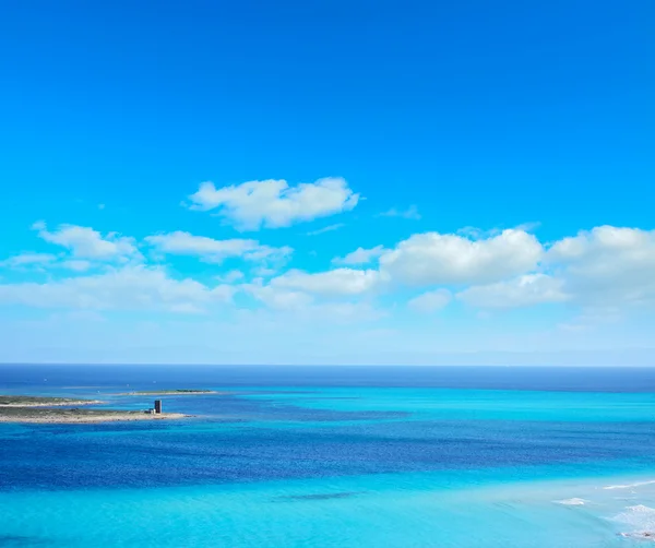 Céu azul sobre o mar de Stintino — Fotografia de Stock